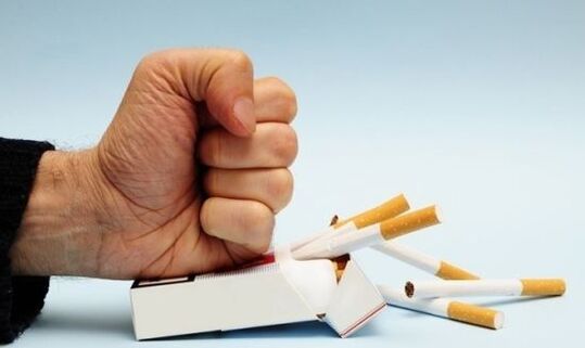 deixar de fumar para evitar dor nas articulacións dos dedos